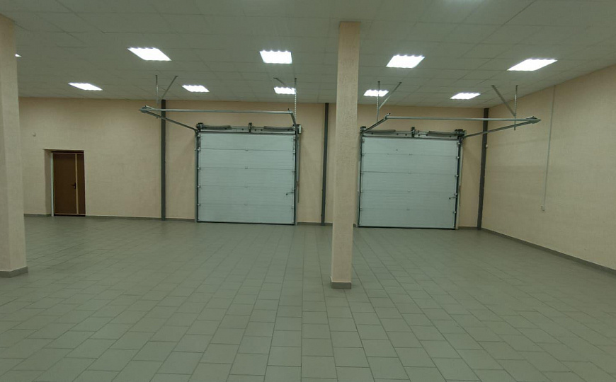 Отдельно стоящее здание 395,5 м² фото
