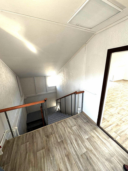 Отдельно стоящее здание 395,5 м² фото