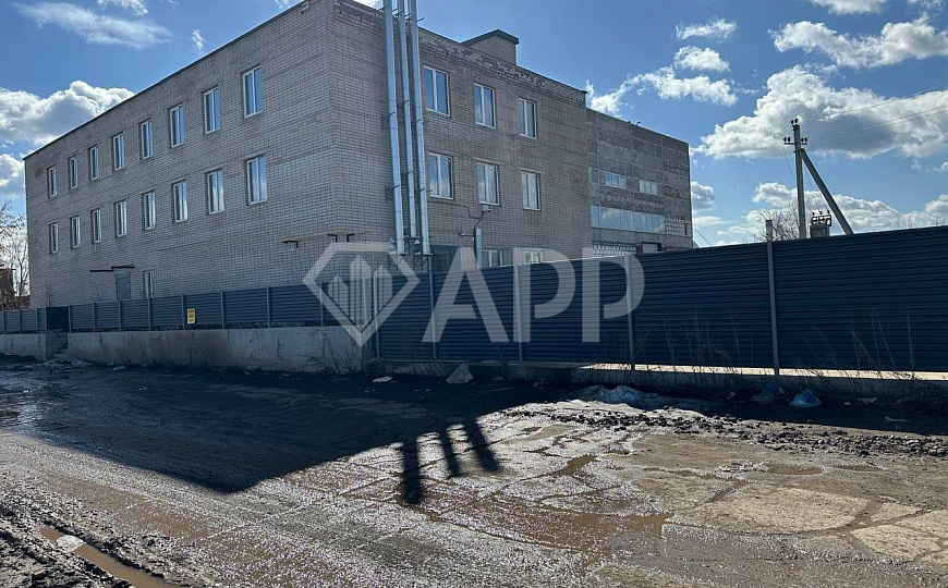 Продается здание свободного назначения с з/у фото