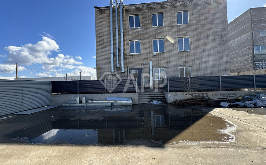 Продается здание свободного назначения с з/у фото