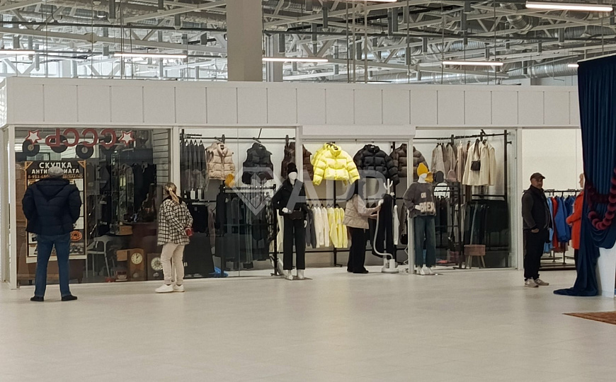 Сдам торговую площадь в ТЦ Мегастиль. фото