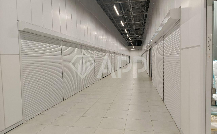 Сдам торговую площадь в ТЦ Мегастиль. фото