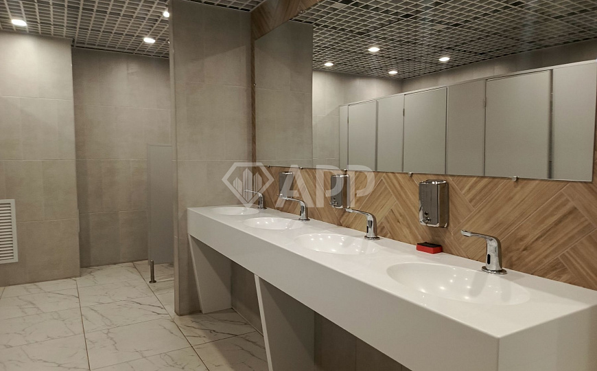 Сдам торговую площадь в ТЦ Мегастиль. фото