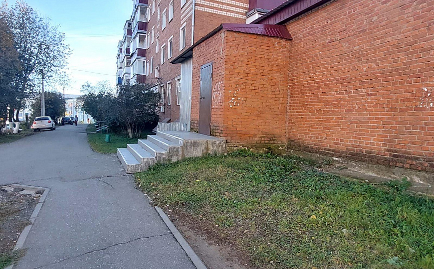 Помещение с арендаторами, готовый арендный бизнес! фото