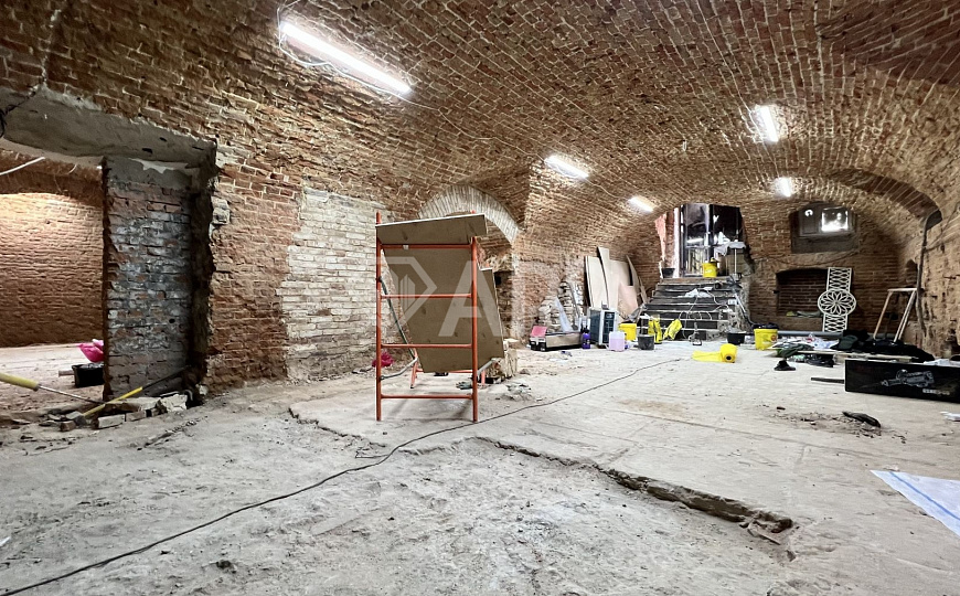 Продажа/Все новое/После реставрации/Угол фото