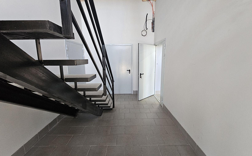 Сдам помещение в отдельно стоящем здании, 186-300 м.кв. фото