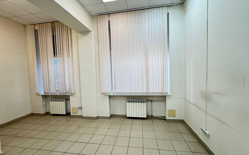 Торговое помещение 105 м2 на трафике фото
