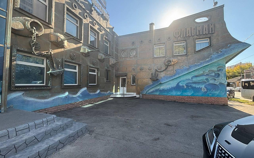 Продажа здания 415 м2 на 1 линии ул.Братьев Коростелевых фото