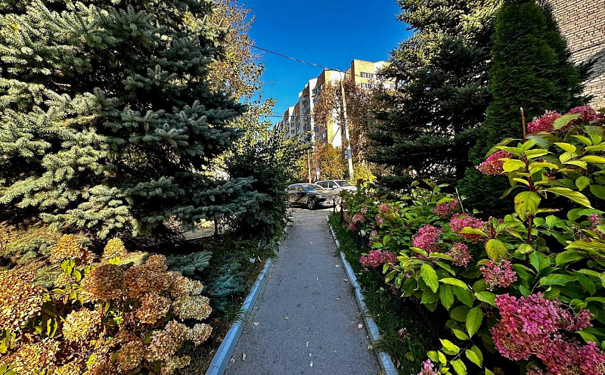 Продажа здания 415 м2 на 1 линии ул.Братьев Коростелевых фото