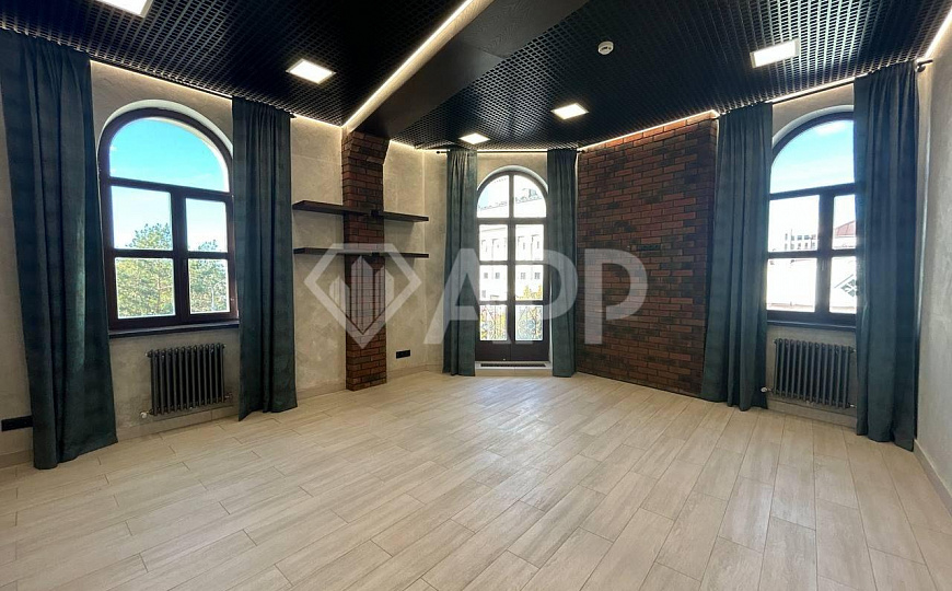 Новый офис с видом на Госсовет фото