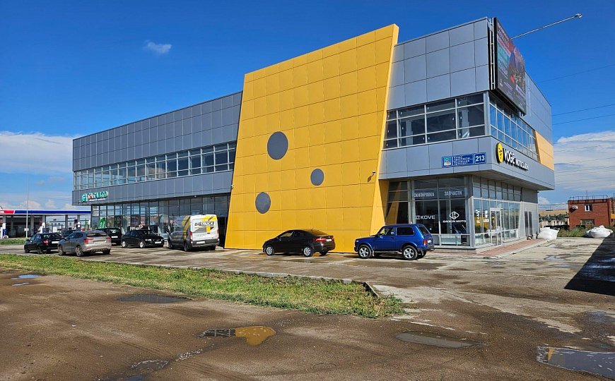 Помещения от 300 м² до 716 м²  фото