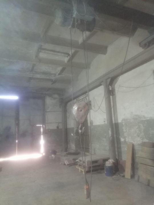 Производственно-складские 76 м2  и 17м 2. фото