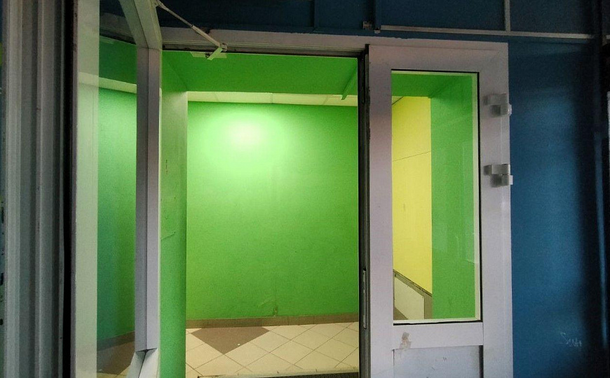 Торговое помещение 368 м² в ТЦ ЮКОН фото