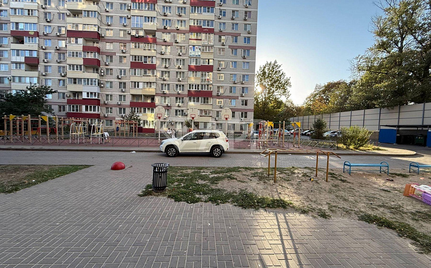 Продается помещение с арендаторами/помещение свободного назначения 53м2 фото
