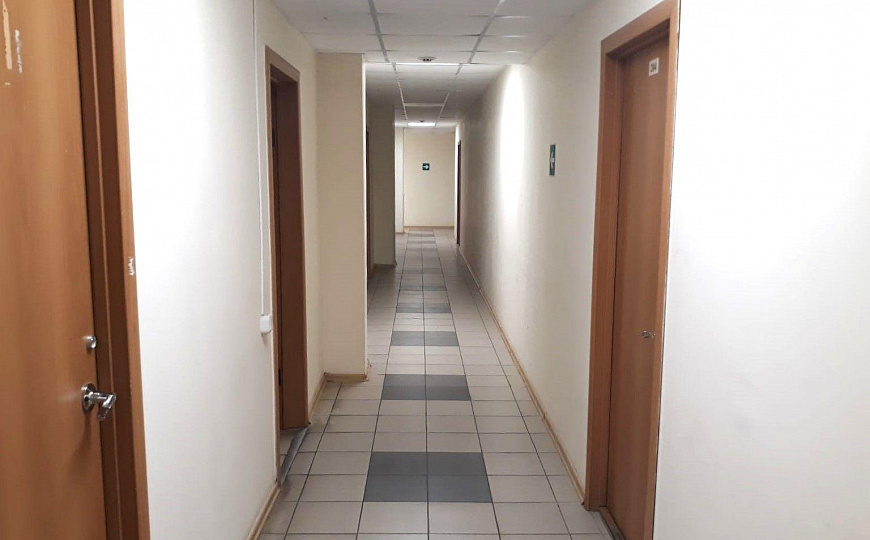 Офисное помещение 43 м² фото