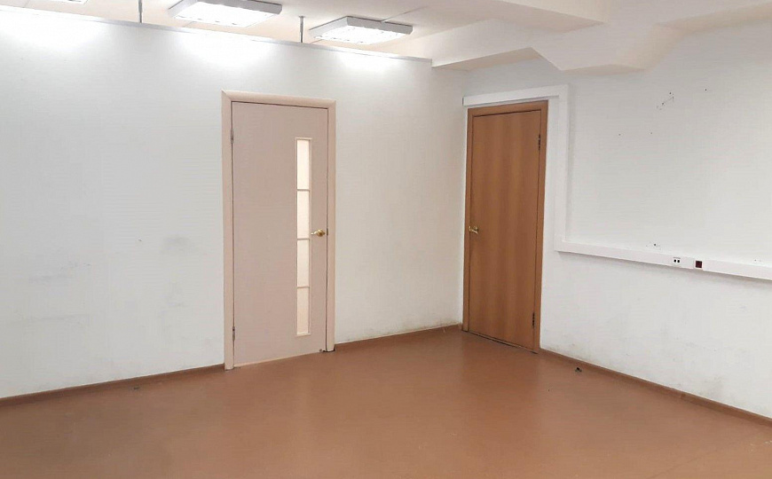 Офисное помещение 43 м² фото
