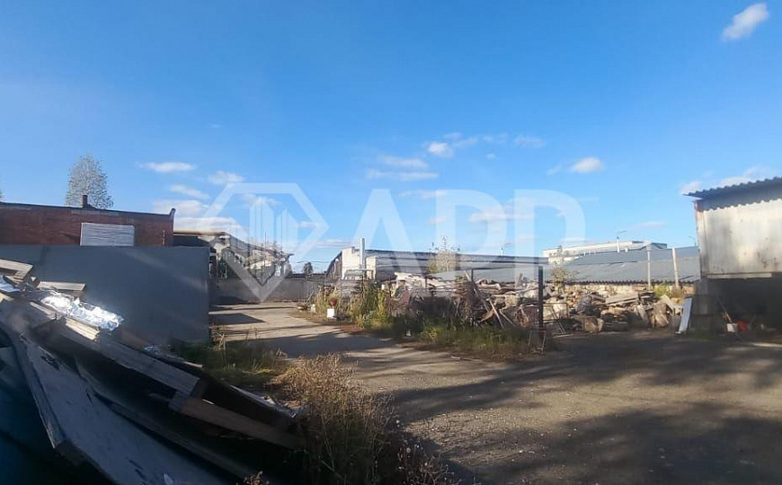 Сдам землю в проходном месте фото