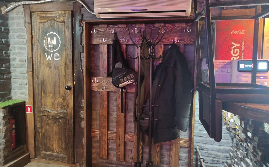 Клуб-бар с арендатором в центре, 170 м2 фото