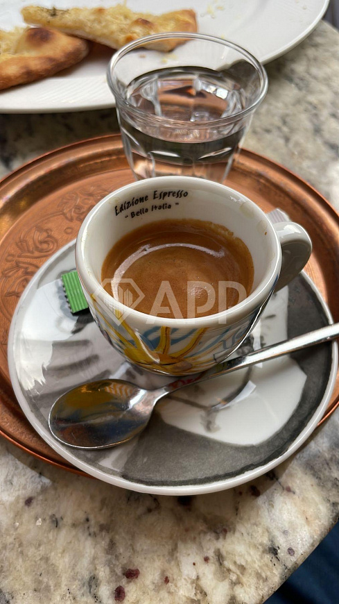 ТРЦ "Ботаника", корнеры от 16,5м2 на фуд-молле  фото