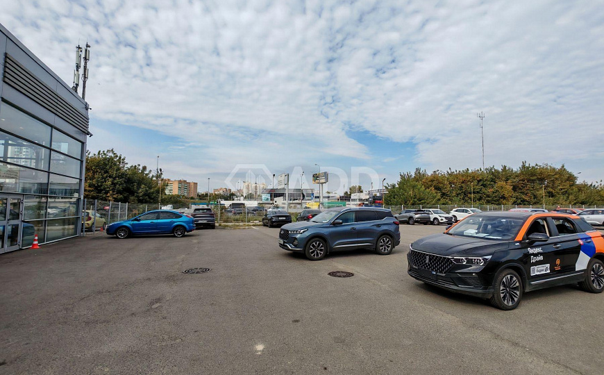 Продажа ОСЗ с участком на МКАД фото