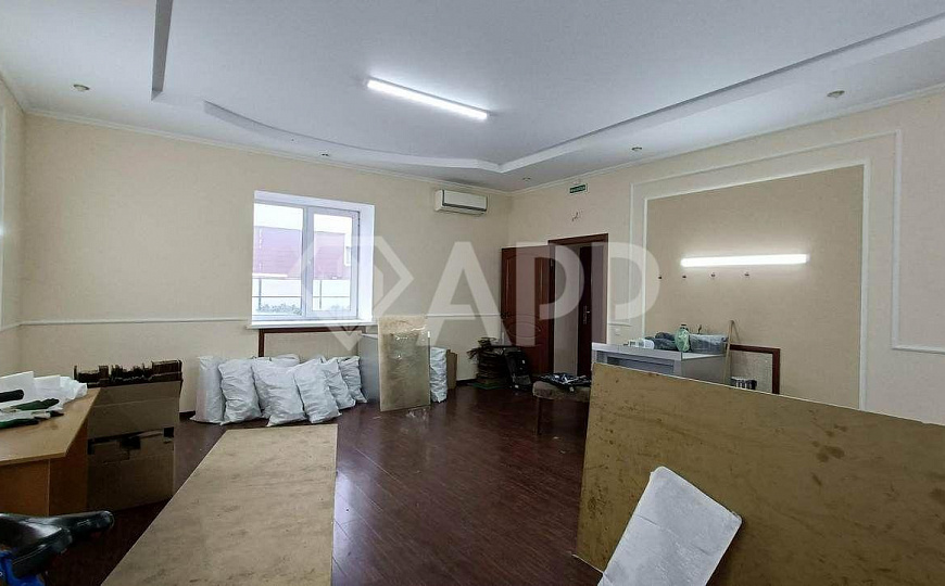 Здание(офис, производство, склад) 766м² на участке 40сот. фото