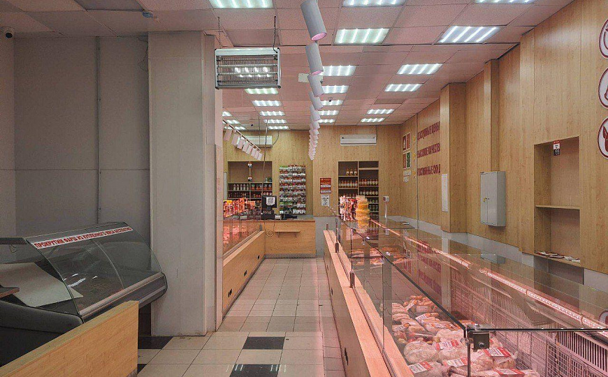 Помещение свободного назначения 341 кв. м на первой линии фото