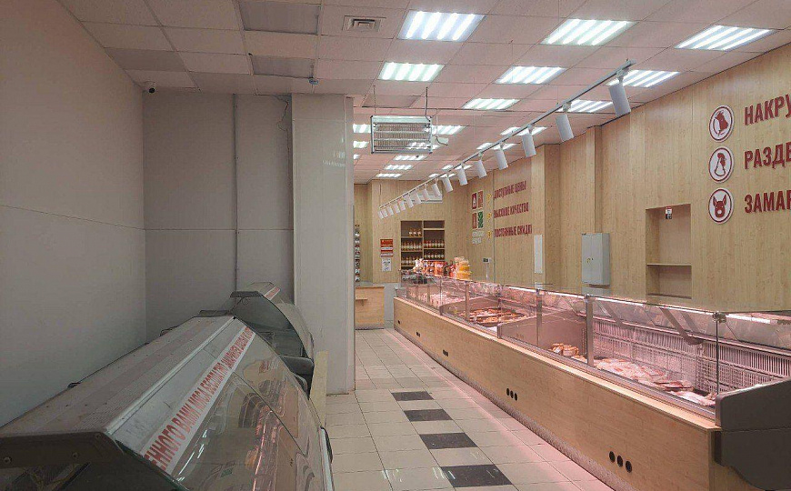 Помещение свободного назначения 341 кв. м на первой линии фото