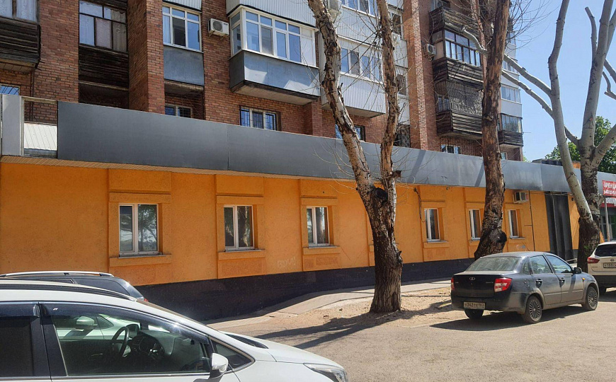 Помещение свободного назначения 341 кв. м на первой линии фото