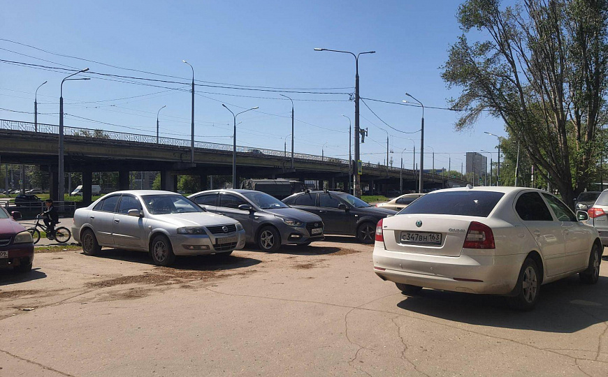 Помещение свободного назначения 341 кв. м на первой линии фото