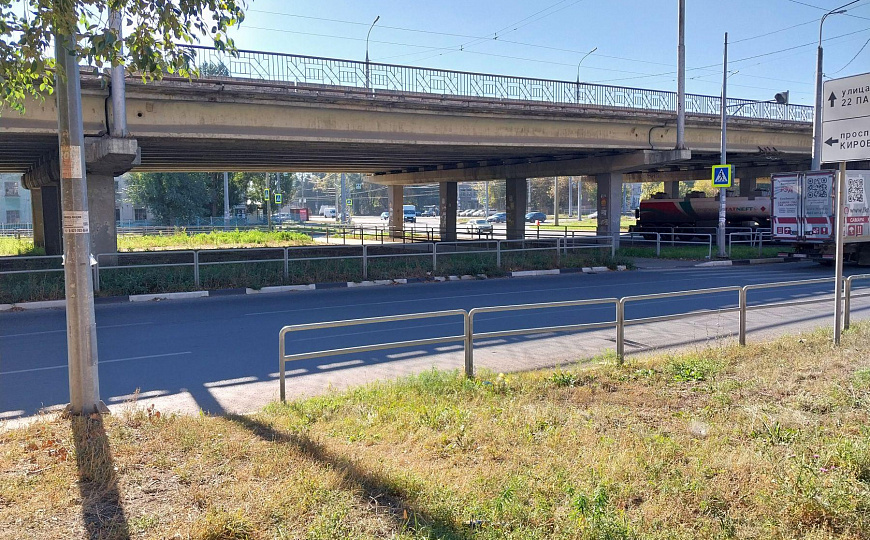 Помещение свободного назначения 341 кв. м на первой линии фото