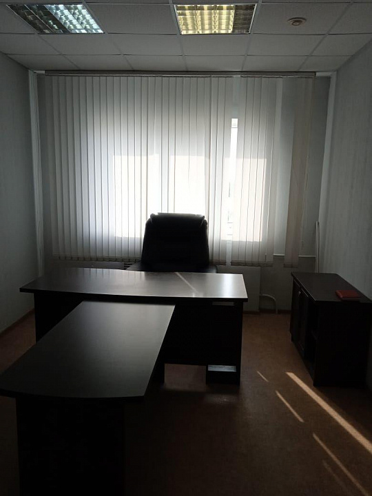 Здание с арендаторами, 2 136,9 м² фото