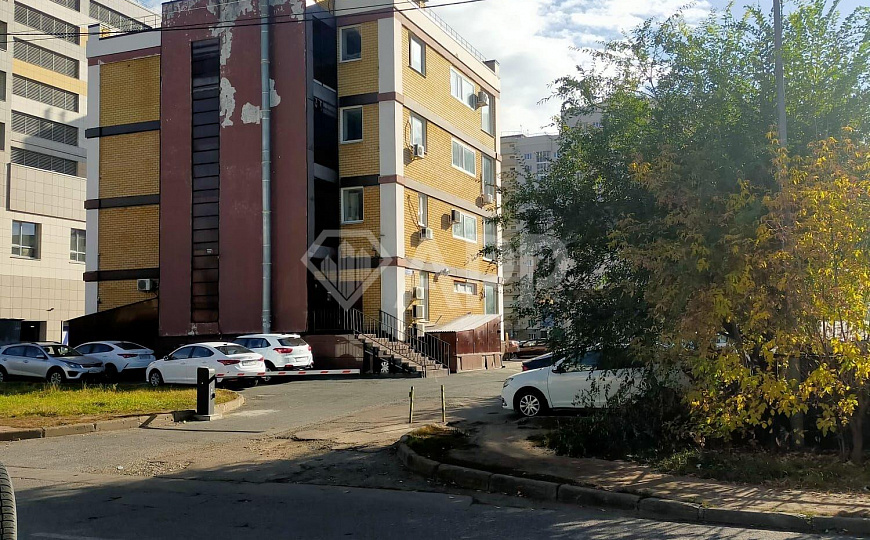 Продаю отдельно стоящее здание 756 м² в центре фото