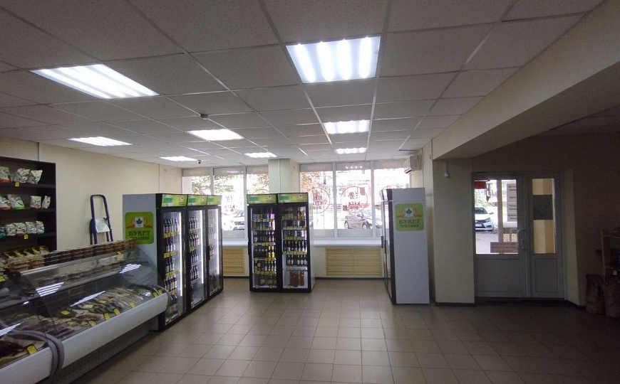 Помещение свободного назначения 123 м2, с большим трафиком. фото