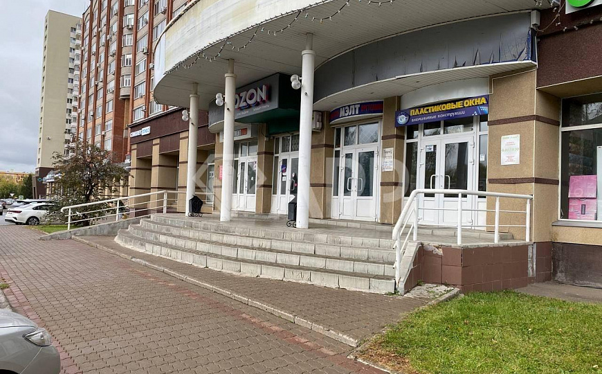 Аренда 1 линия 70 м² фото