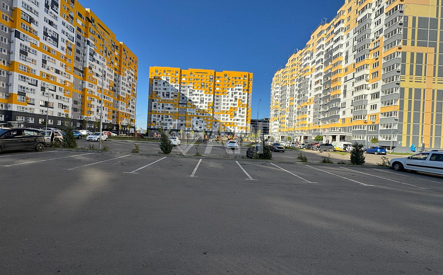 Сдаю торговое помещение, 94,4 м² фото