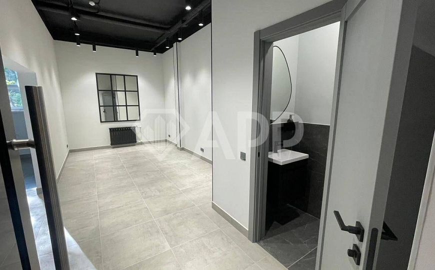 Сдаю офис премиум класса 135м2 фото