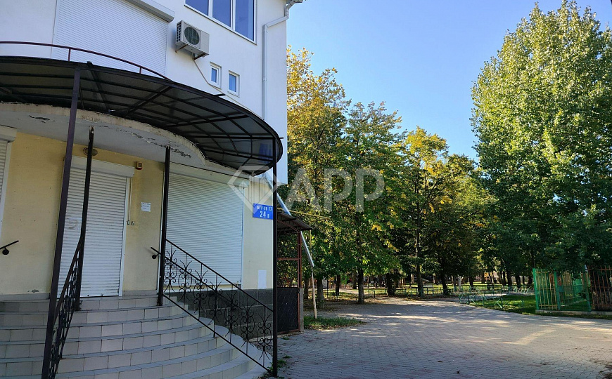 Сдаю помещение свободного назначения, 357.8 м² фото