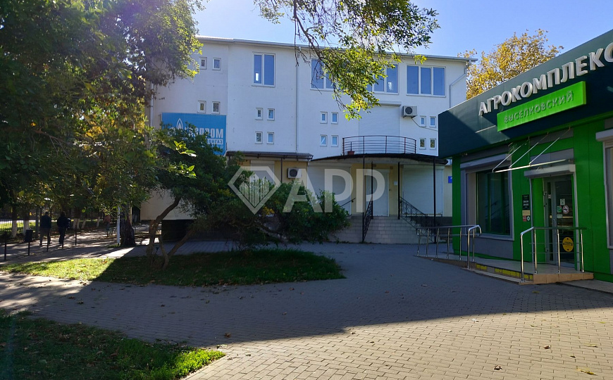 Продаю нежилое здание, 357.8 м² фото