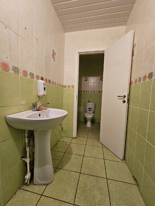 Отдельно стоящее здание фото