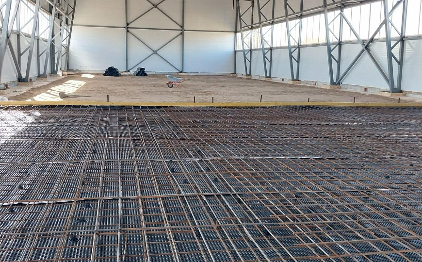 База, производство, склад 1080 м2, земля 1,4 Га  фото
