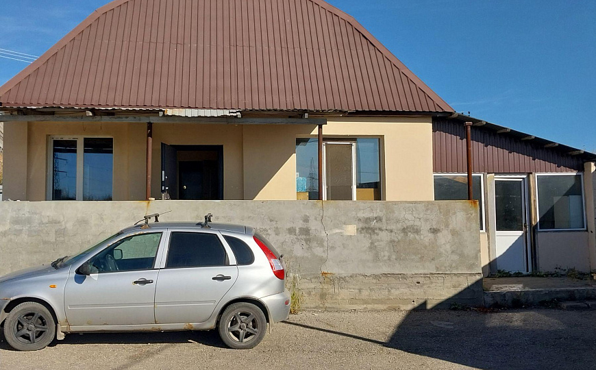 База, производство, склад 1080 м2, земля 1,4 Га  фото