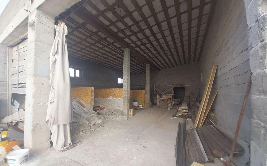 База, производство, склад 1080 м2, земля 1,4 Га  фото