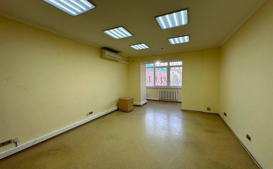Продажа офиса 385 м2 на ул.А.Толстого фото