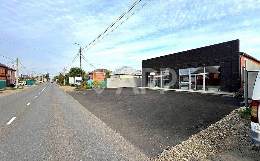 Сдаю торговое помещение, 480 м² фото