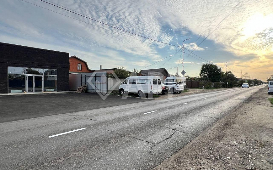 Сдаю торговое помещение, 480 м² фото