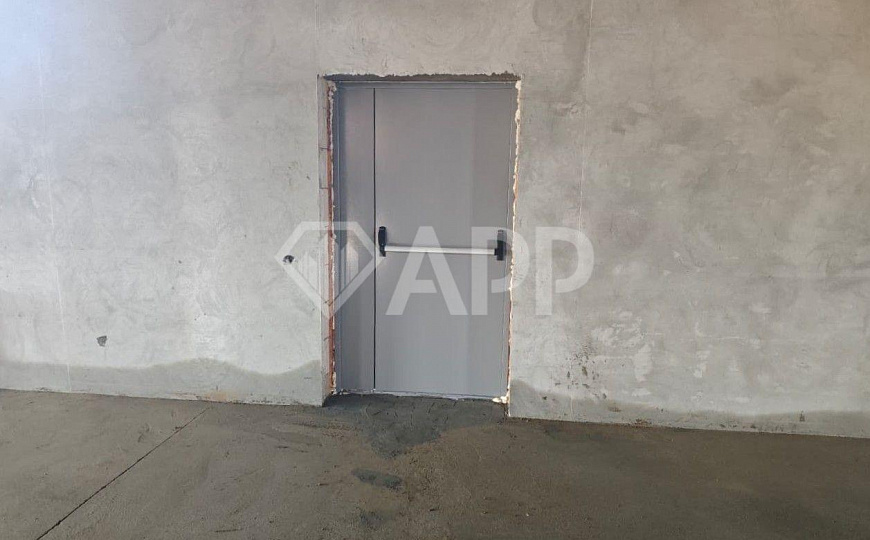 Сдаю торговое помещение, 480 м² фото