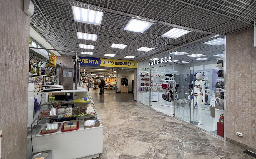 Сдам в ТЦ помещение  с мокрыми точками, 65,06 м² фото