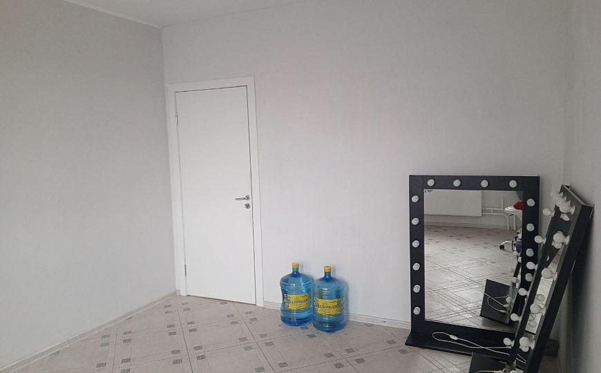 Помещение на 1 этаже,38  м² фото