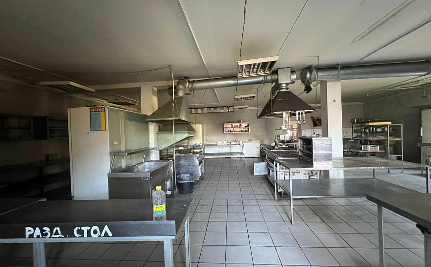 Продается здание, готовое под ресторанный бизнес, 671,7м², ЗУ в собственности, 1 линия фото