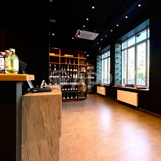 Предлагается в аренду торговое помещение фото